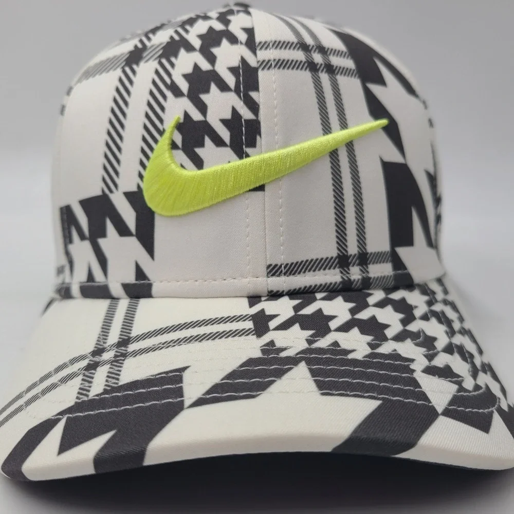 Nike hat strapback